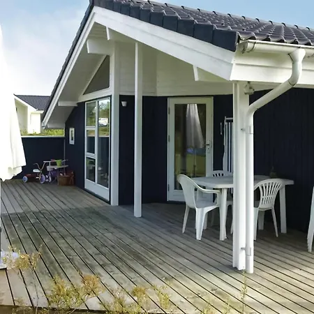 2 Bedroom In Juelsminde