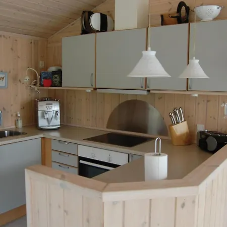 Two-bedroom In Juelsminde *